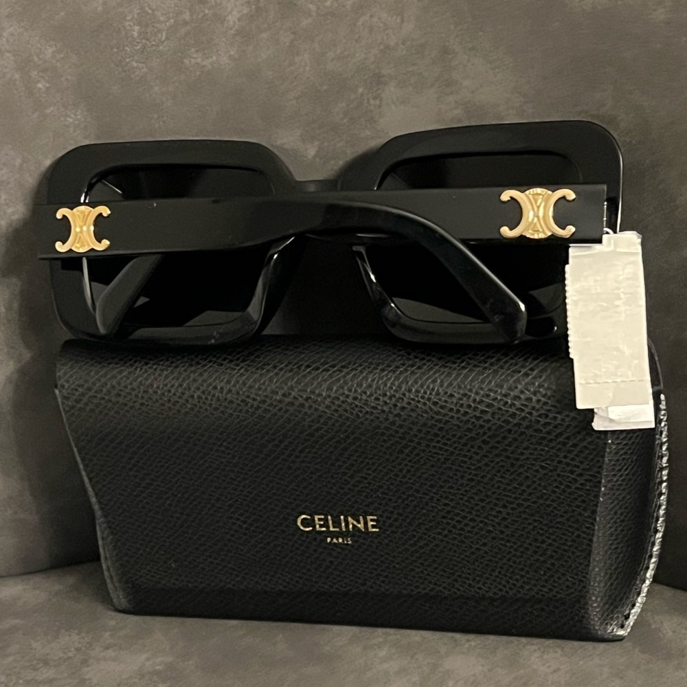 Celine Triomphe Sunglasses Black CL40304U-01A Gold Logo NWT - Picture 8 of 14